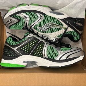 Saucony Men's Green and Black Running Shoes
